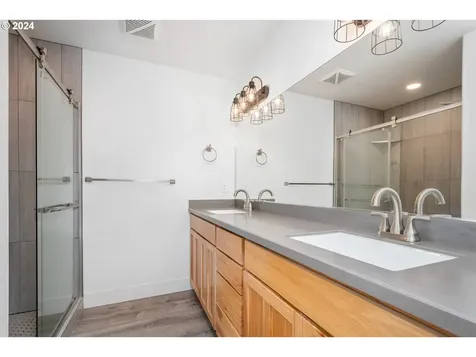 17905 NE 20th Street Vancouver WA 98684