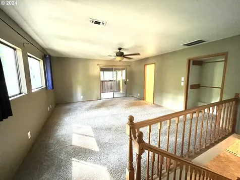 385 SE 26th Avenue Hillsboro OR 97123