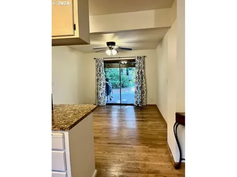 385 SE 26th Avenue Hillsboro OR 97123