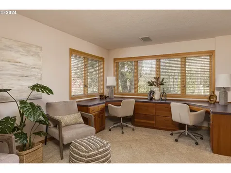 2685 NW Pinehurst Drive Mcminnville OR 97128