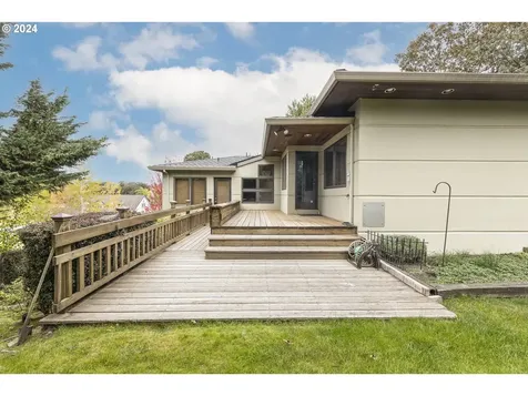 2685 NW Pinehurst Drive Mcminnville OR 97128