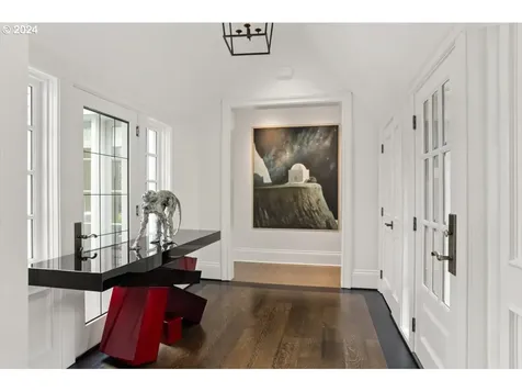 4375 Southshore Boulevard Lake Oswego OR 97035