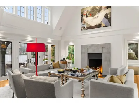 4375 Southshore Boulevard Lake Oswego OR 97035