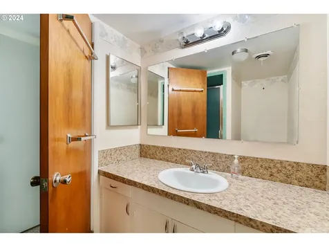4821 Ne 73rd Avenue Portland OR 97218