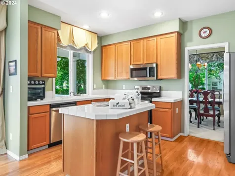 4652 Hastings Place Lake Oswego OR 97035