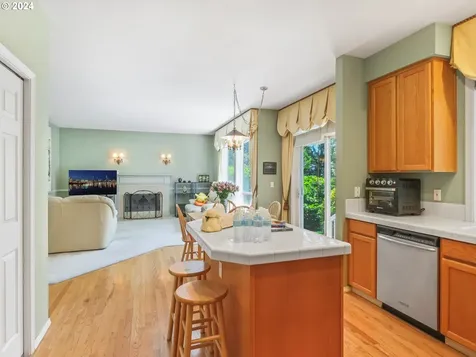 4652 Hastings Place Lake Oswego OR 97035