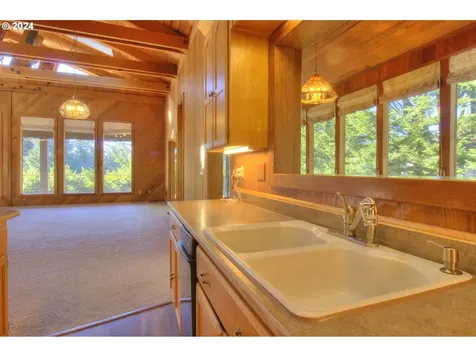 4 Vista Drive Port Orford OR 97465