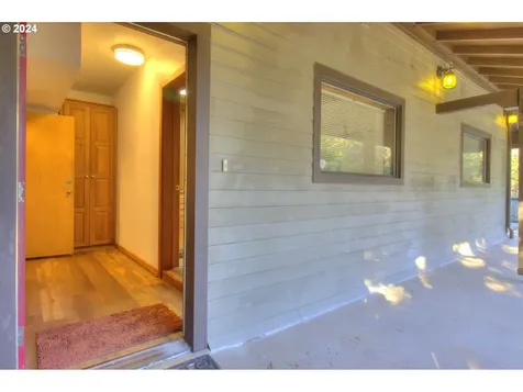 4 Vista Drive Port Orford OR 97465