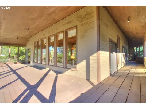 4 Vista Drive Port Orford OR 97465