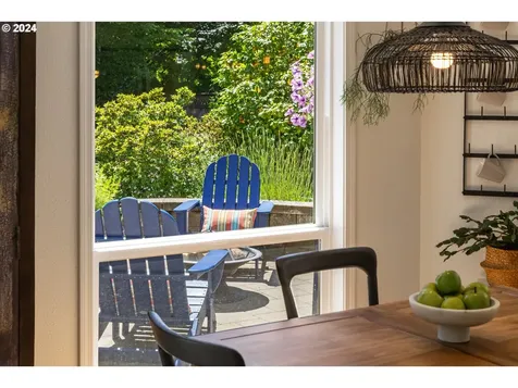 14300 Camden Lane Lake Oswego OR 97035