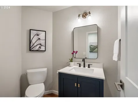 14300 Camden Lane Lake Oswego OR 97035