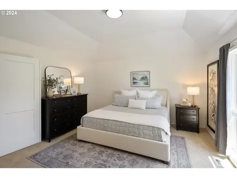 14300 Camden Lane Lake Oswego OR 97035