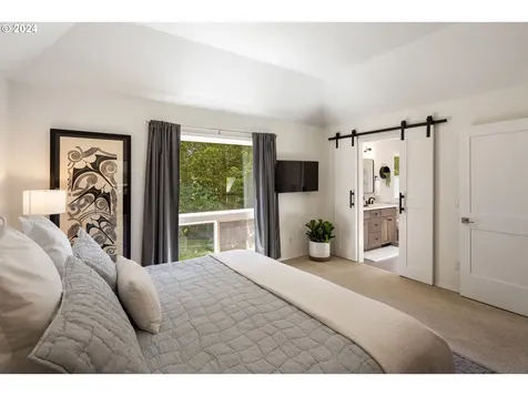 14300 Camden Lane Lake Oswego OR 97035