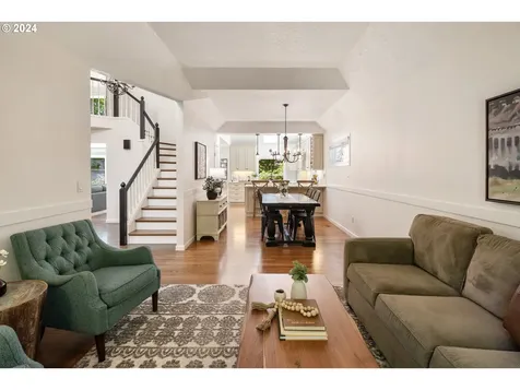 14300 Camden Lane Lake Oswego OR 97035