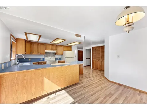 940 Forrester Way Eugene OR 97401