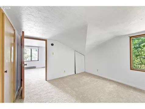 940 Forrester Way Eugene OR 97401