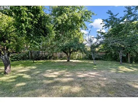 940 Forrester Way Eugene OR 97401