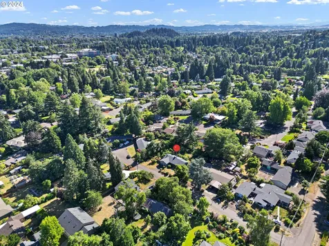 940 Forrester Way Eugene OR 97401