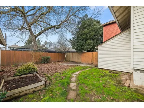 7431 N Stockton Avenue Portland OR 97203