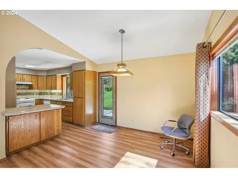 8604 SW 62nd Avenue Portland OR 97219