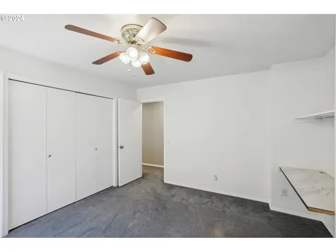8604 SW 62nd Avenue Portland OR 97219