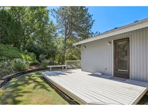 8604 SW 62nd Avenue Portland OR 97219