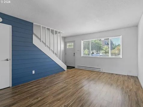 6847 N Seneca Street Portland OR 97203