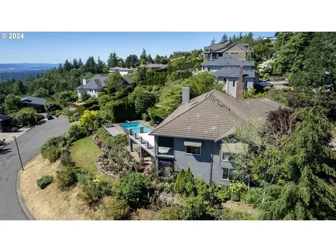 9935 Se City View Drive Happy Valley OR 97086