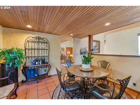 785 N 4th Court Coos Bay OR 97420