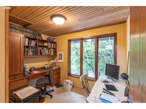 785 N 4th Court Coos Bay OR 97420
