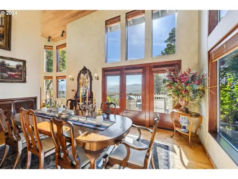 785 N 4th Court Coos Bay OR 97420