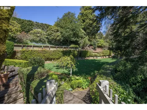 785 N 4th Court Coos Bay OR 97420
