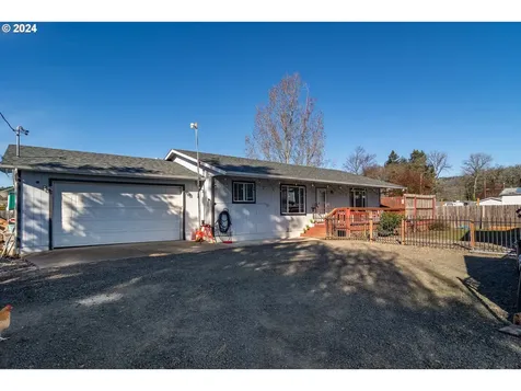 1958 Austin Road Roseburg OR 97471
