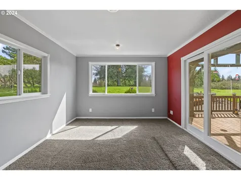 171 Nob Lane Kelso WA 98626