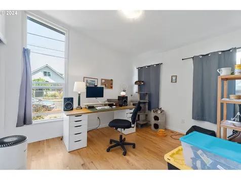 4915 Se 74th Avenue Portland OR 97206