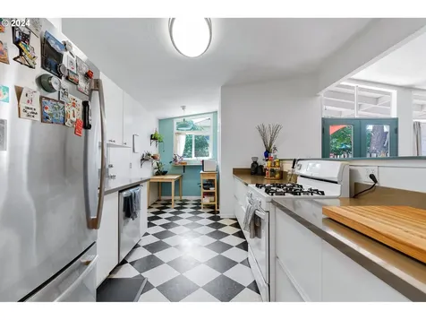 4915 Se 74th Avenue Portland OR 97206