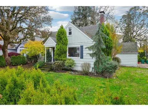 8414 SW Pine Street Portland OR 97223