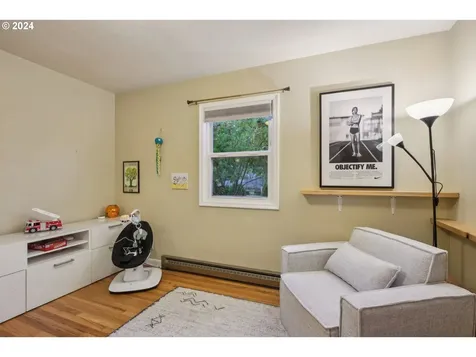 8414 SW Pine Street Portland OR 97223