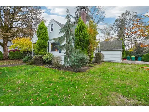 8414 SW Pine Street Portland OR 97223