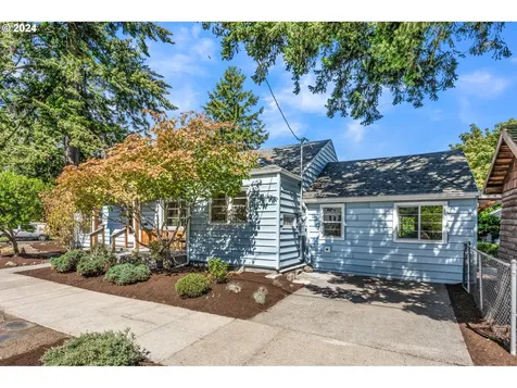 3611 Ne Emerson Street Portland OR 97211