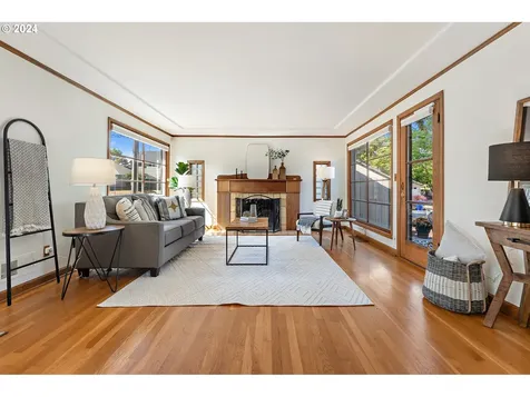 3611 Ne Emerson Street Portland OR 97211