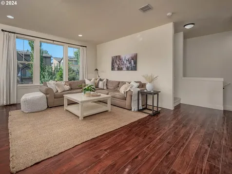 1938 Sw 144th Avenue Beaverton OR 97005