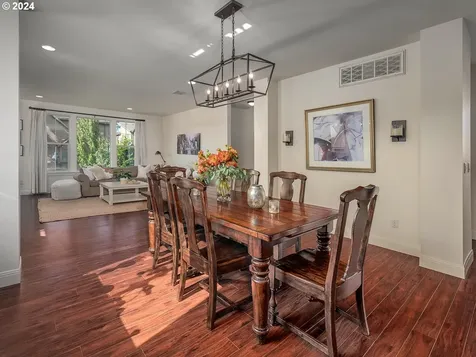 1938 Sw 144th Avenue Beaverton OR 97005