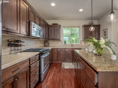 1938 Sw 144th Avenue Beaverton OR 97005