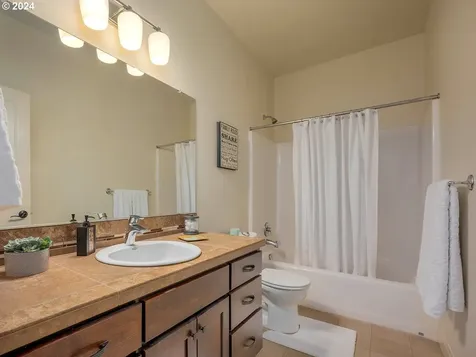 1938 Sw 144th Avenue Beaverton OR 97005