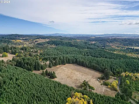 20150 NW Panther Creek Road Carlton OR 97111