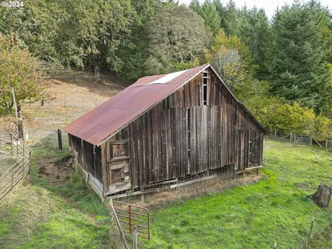 20150 NW Panther Creek Road Carlton OR 97111