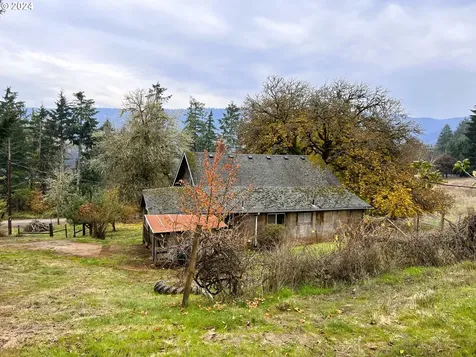 20150 NW Panther Creek Road Carlton OR 97111