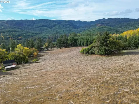 20150 NW Panther Creek Road Carlton OR 97111