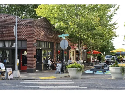 1035 NE Killingsworth Street Portland OR 97211